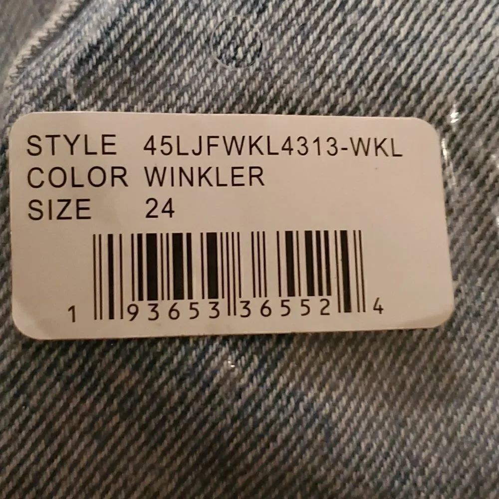 JOE'S  Easy Winkler Cut Hem Bermuda Short Jean